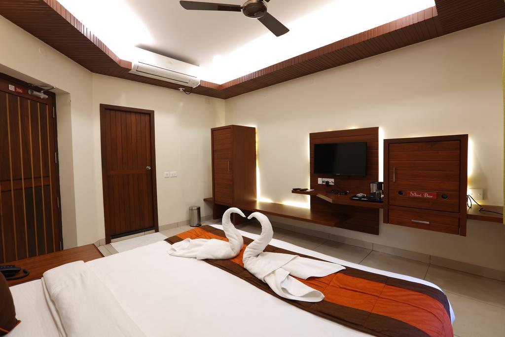 Raj Residency Hotell Pondicherry Eksteriør bilde