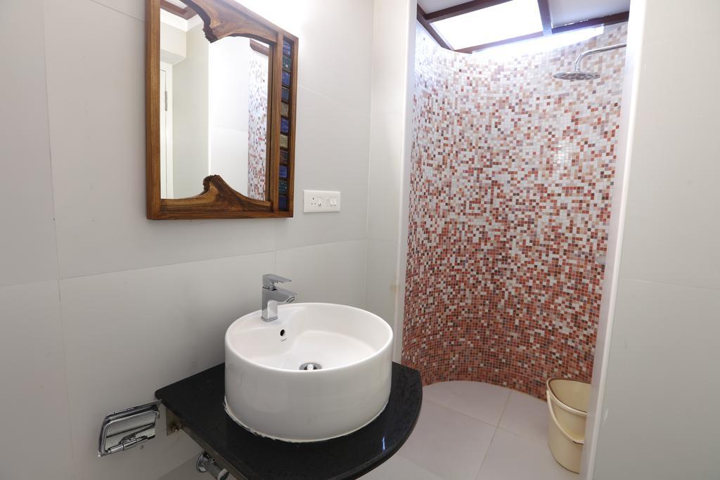 Raj Residency Hotell Pondicherry Eksteriør bilde