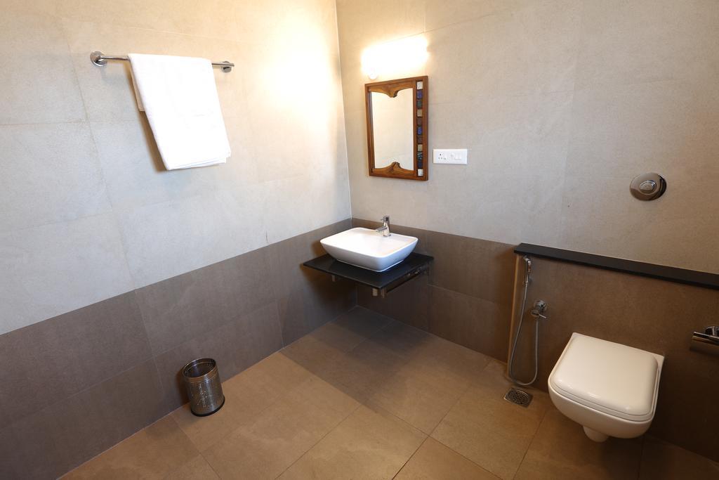 Raj Residency Hotell Pondicherry Eksteriør bilde