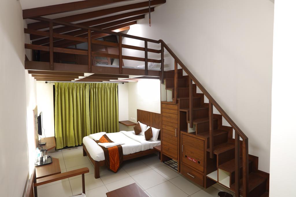 Raj Residency Hotell Pondicherry Eksteriør bilde
