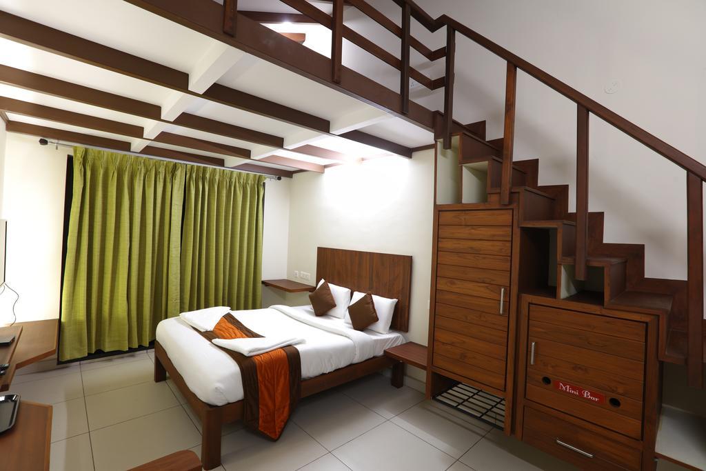 Raj Residency Hotell Pondicherry Eksteriør bilde